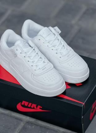 Женские кожаные, белые, стильные кроссовки nike air force 2023. 36, 37, 39. 0529 ал демисезонные