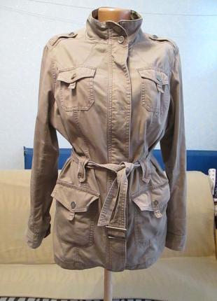 Куртка-ветровка