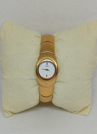 Вінтажний жіночий годинник lorus.