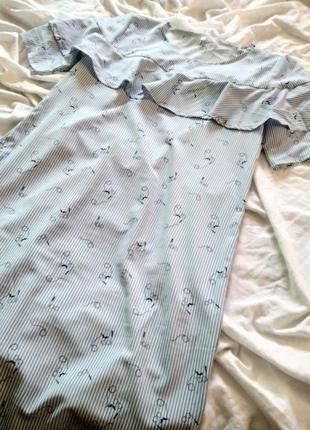 Трендове літня сукня у смужку, сарафан з воланами біло-голубе  прямого крою