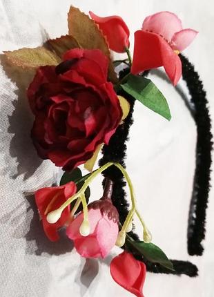 Віночок, обідок, прикраса для волосся.