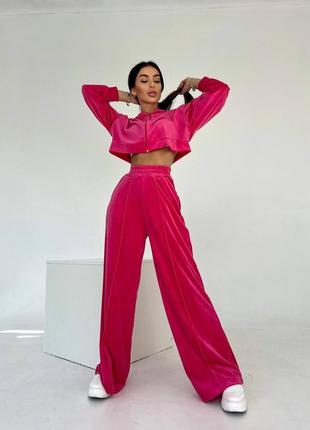 Жіночий спортивний косюм рожевого кольору