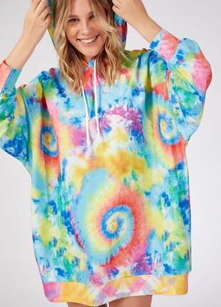 Яркий свитшот свободного кроя турция