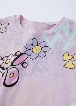 Яскрава футболка zara 2