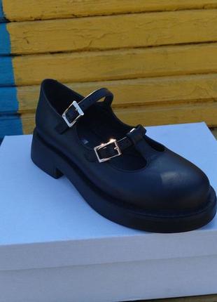 Туфли женские черные кожаные с ремешками 35 размер6 фото