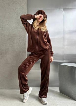 Трендовий жіночий велюровий костюм оверсайз комплект зіп кофта на блискавці і широкі штани вільного крою