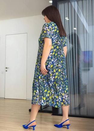 Жіноча сукня батал вільного крою, літнє плаття аеликого розміру з квітковим принтом3 фото
