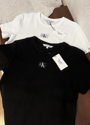 Базовые футболки calvin klein