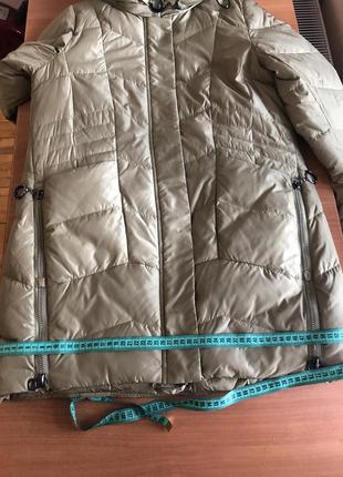 Куртка жіноча з капюшоном осіння