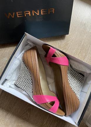 Нереальні босоніжки2 фото