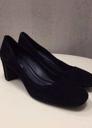 Жіночі туфлі donald j pliner, нові, оригінал, розмір 38.4 фото