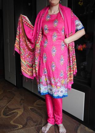 Индийский  костюм, сари1 фото