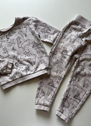 Костюм на девочку от george 5/6 лет