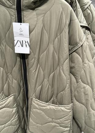 Zara  стьобана куртка з капюшоном жіноча3 фото