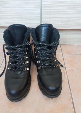 Кожаные ботинки черного цвета3 фото