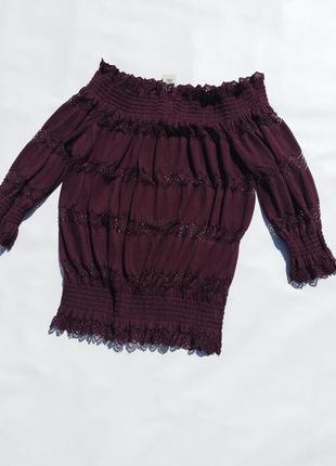 Тёмно бордовая ажурная блуза с гипюром открытые плечи river island1 фото