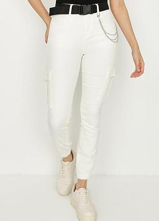 Белые джинсы карго джогеры с поясом select3 фото