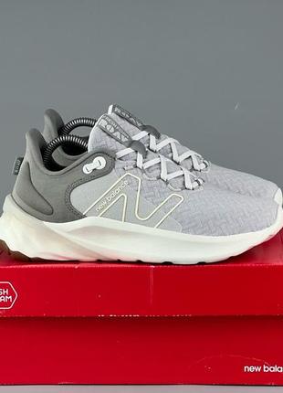 Фірмові кросівки new balance fresh foam roav v2