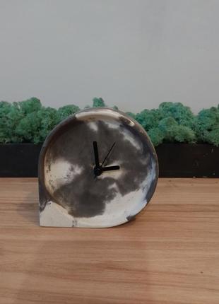 Бетонні годинники