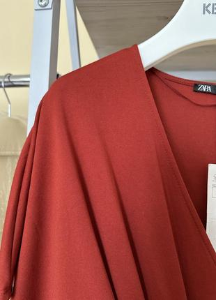 Стильна трикотажна сукня плаття міді з вирізом zara4 фото