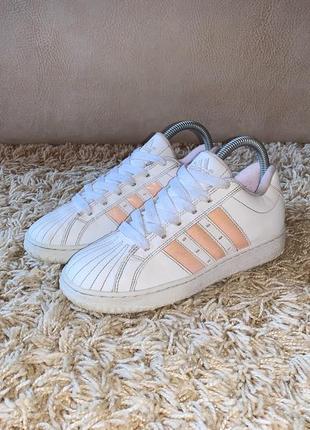 Кроссовки adidas оригинал1 фото