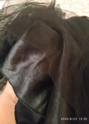 Черная фатиновая юбка-миди на атласном подкладе в идеальном состоянии.3 фото