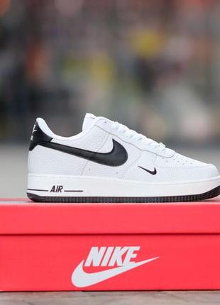 Чоловічі шкіряні, білі з чорним, стильні кросівки nike air force low. від 40 до 44 рр. 0794 ал демі1 фото