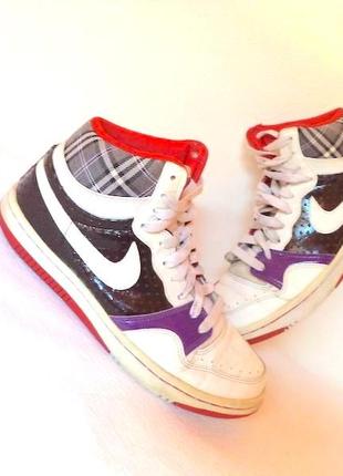 Nike кросівки