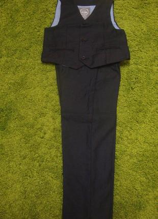 Классический костюм двойка брюки и жилетка cool club 4 года2 фото