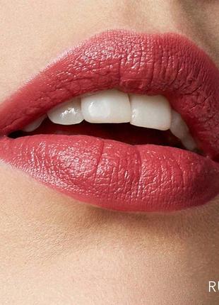 Розкішна помада для губ bobbi brown crushed lip color відтінок ruby 2.25 g2 фото