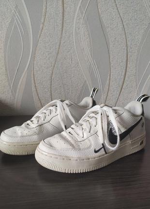 Кросівки nike air force 1 07 lv8 utility