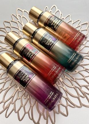 Спрей міст victoria’s secret santal berry silk. vanilla amber bourbon. ginger apple jewel. sugar plum fig