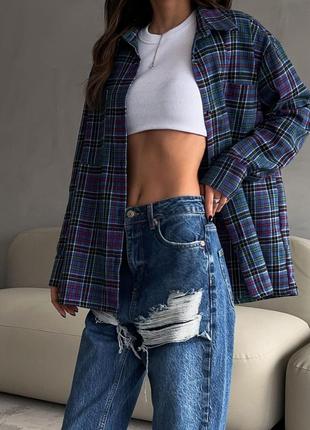Женские темно-синие рваные стильные трендовые качественные джинсы прямые.4 фото
