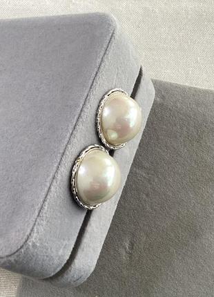 Сережки клипси круглі сріблястого тону імітація перлини