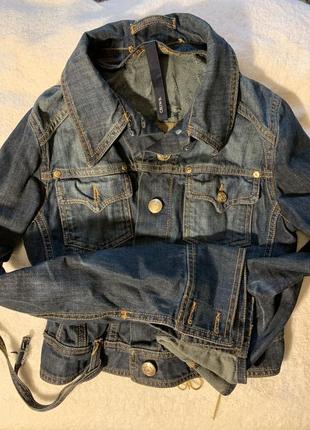 Куртка джинсовая