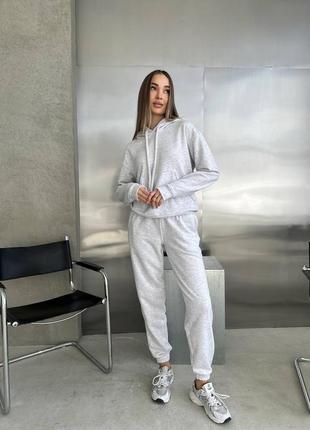 Спортивный костюм кофта худи и брюки джогеры