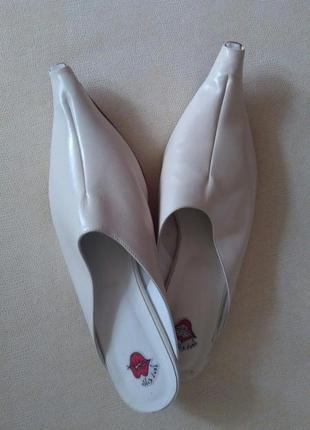 Мюли нові vero cuoio біло-молочного кольору шкіра італія