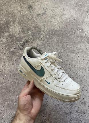 Оригінальні кросівки nike air force 12 фото