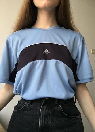 Вінтажна блакитна футболка adidas оверсайз