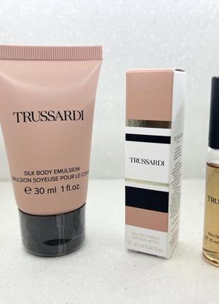 Набор trussardi эмульсия для тела 30мл и парфюм 10мл