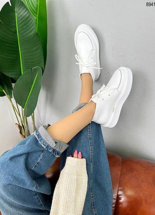 Женские кожаные белые демисезонные ботинки