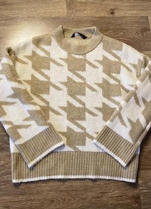 Свитер