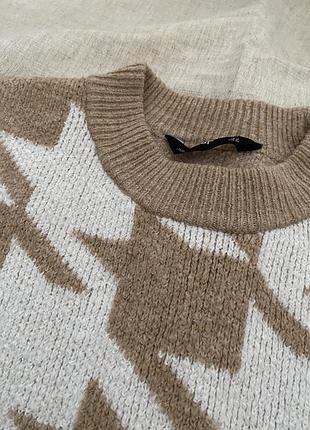 Свитер