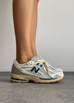 Кросівки new balance