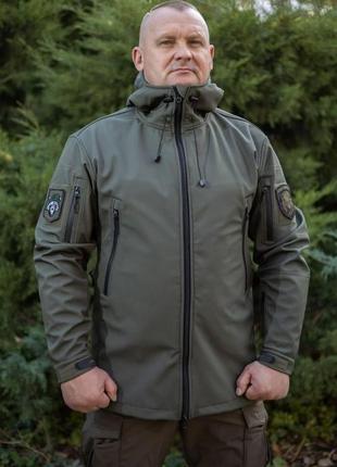 Тактическая куртка-шутрмовка softshell утепленная хаки1 фото
