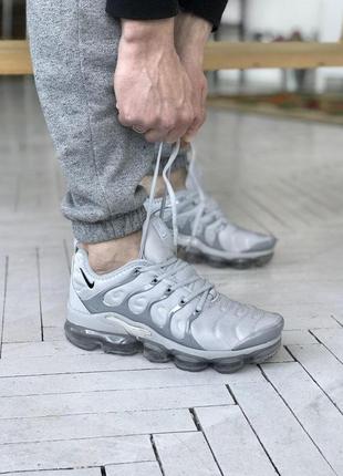 Мужские кроссовки nike vapormax plus