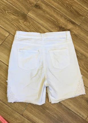 Белые джинсовые шорты с кружевом на девочку 10-11 лет defacto