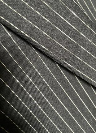 Стильний блейзер в полоску з вовни, стан нової речі