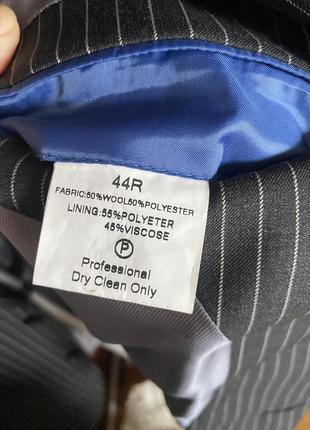 Стильний блейзер в полоску з вовни, стан нової речі