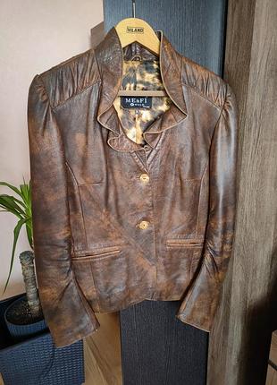 Шкіряний піджак у вінтажному стилі